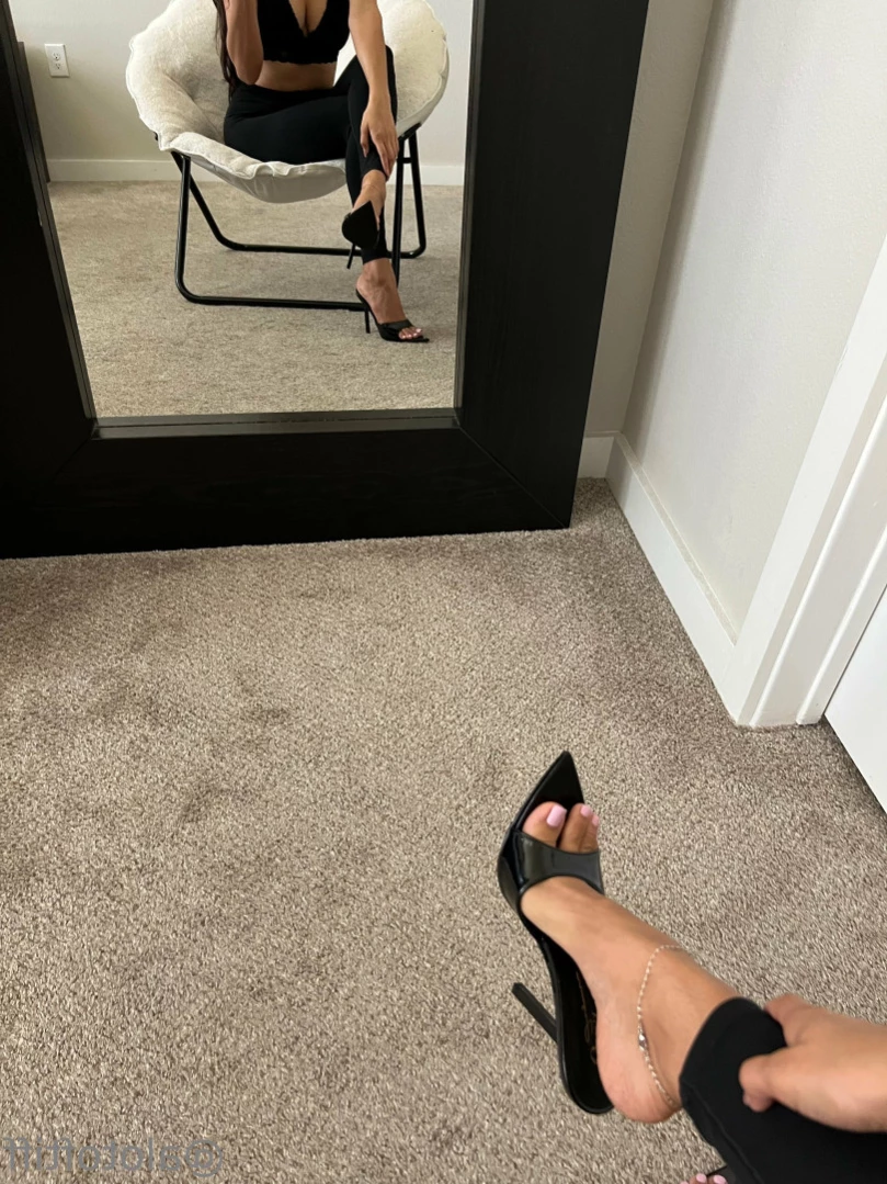 t i f f a n y [ alotoftiff ] Onlyfans leaked photo 11675916 on Hotleaks.tv