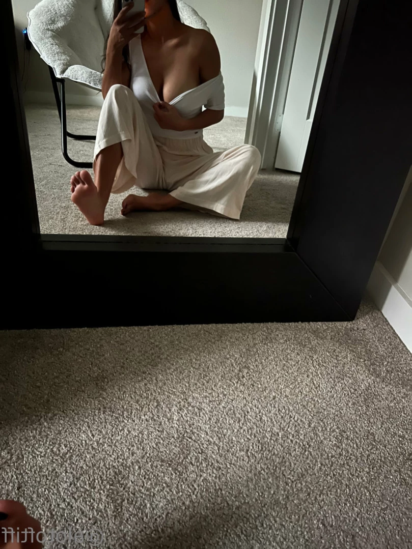 t i f f a n y [ alotoftiff ] Onlyfans leaked photo 11725015 on Hotleaks.tv