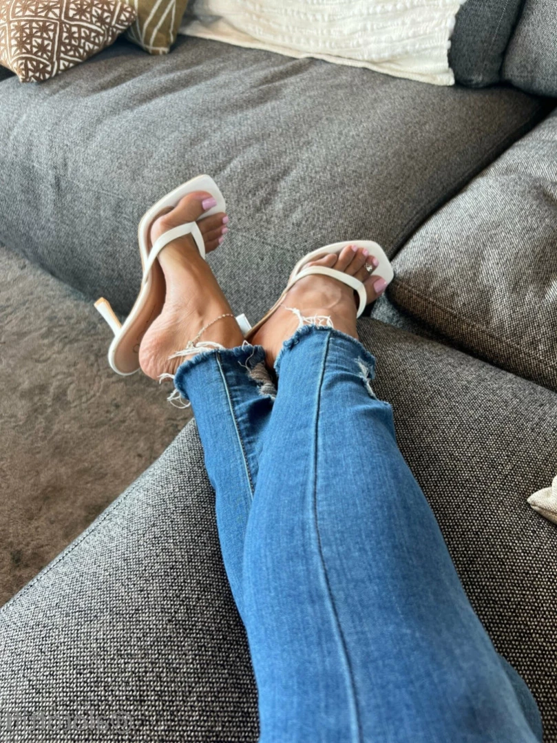 t i f f a n y [ alotoftiff ] Onlyfans leaked photo 11725337 on Hotleaks.tv
