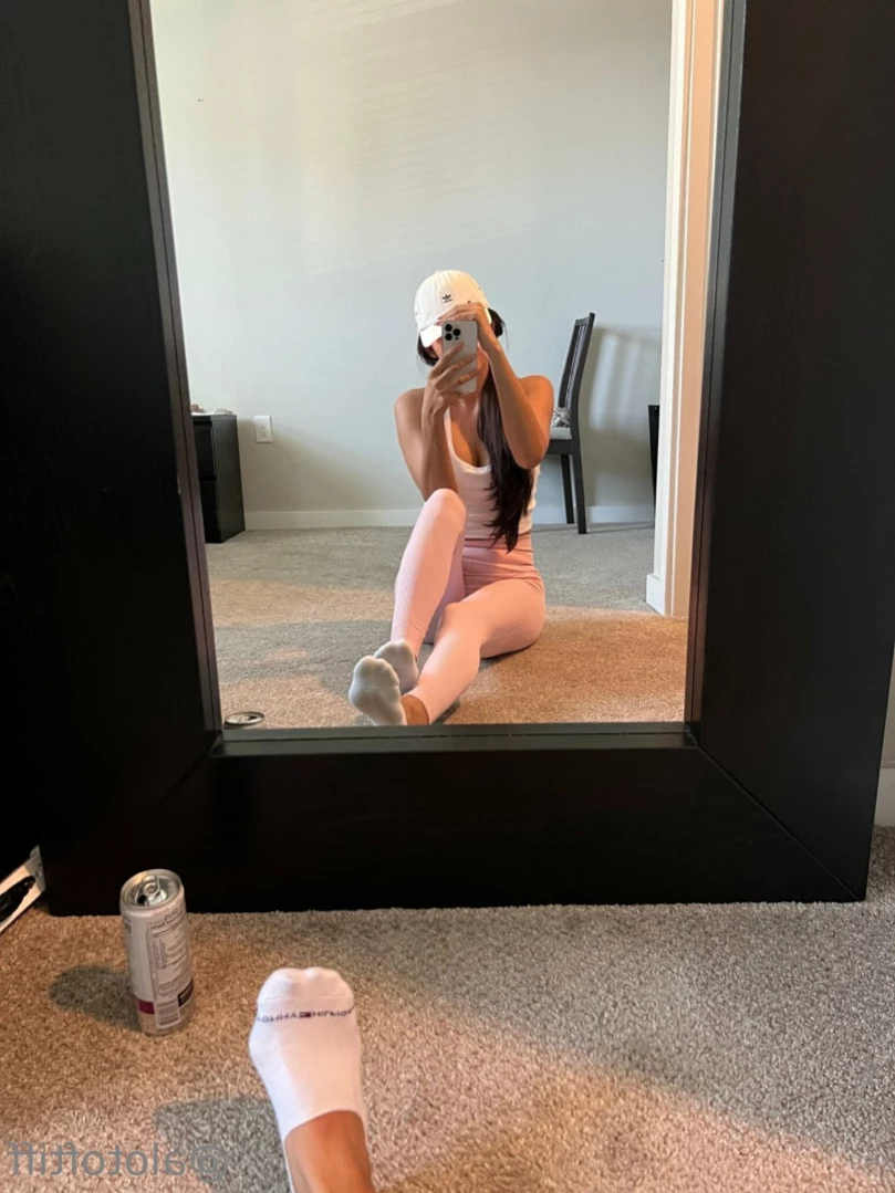t i f f a n y [ alotoftiff ] Onlyfans leaked photo 11740900 on Hotleaks.tv