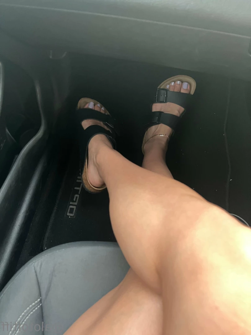 t i f f a n y [ alotoftiff ] Onlyfans leaked photo 12083343 on Hotleaks.tv
