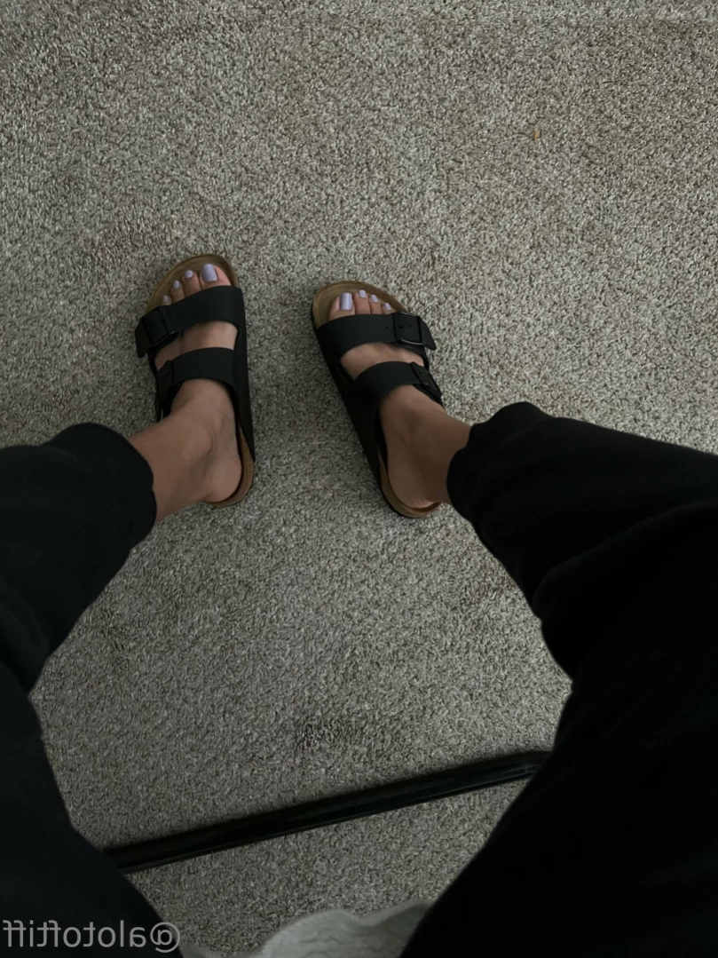 t i f f a n y [ alotoftiff ] Onlyfans leaked photo 12738763 on Hotleaks.tv
