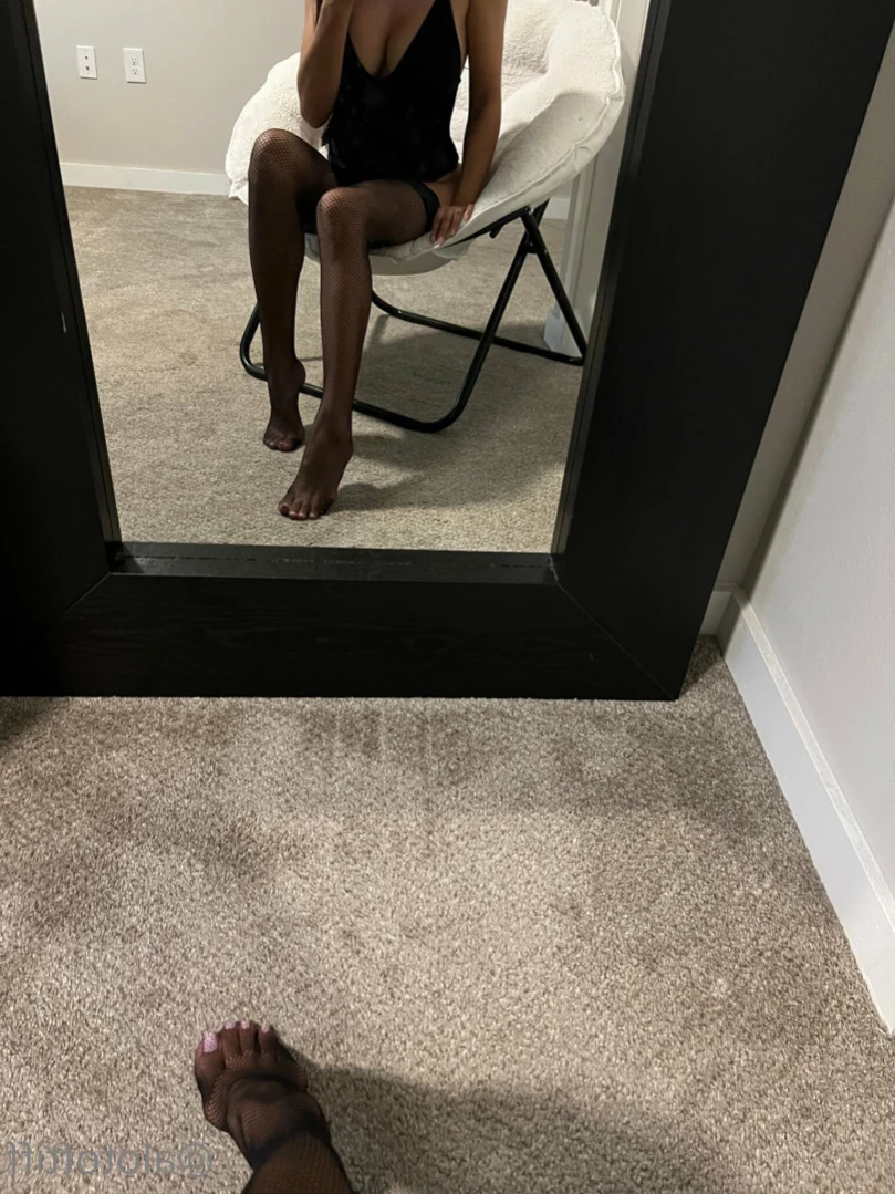 t i f f a n y [ alotoftiff ] Onlyfans leaked photo 13518925 on Hotleaks.tv