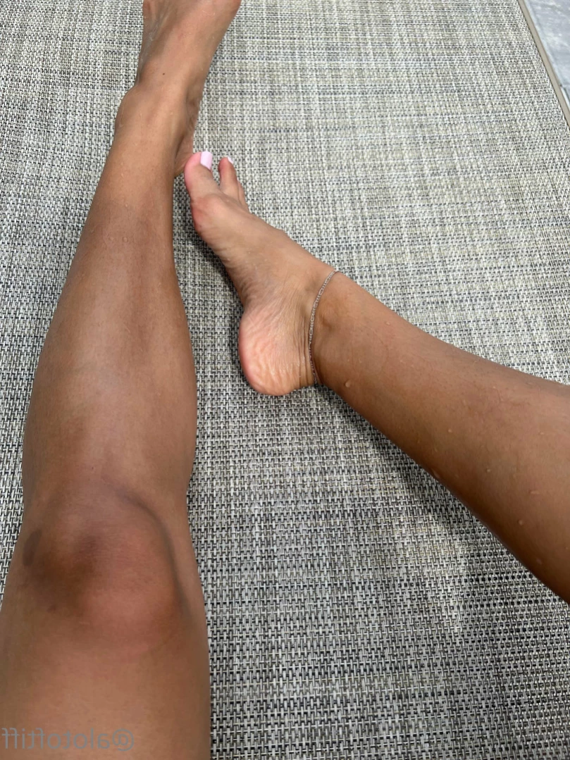 t i f f a n y [ alotoftiff ] Onlyfans leaked photo 13640577 on Hotleaks.tv