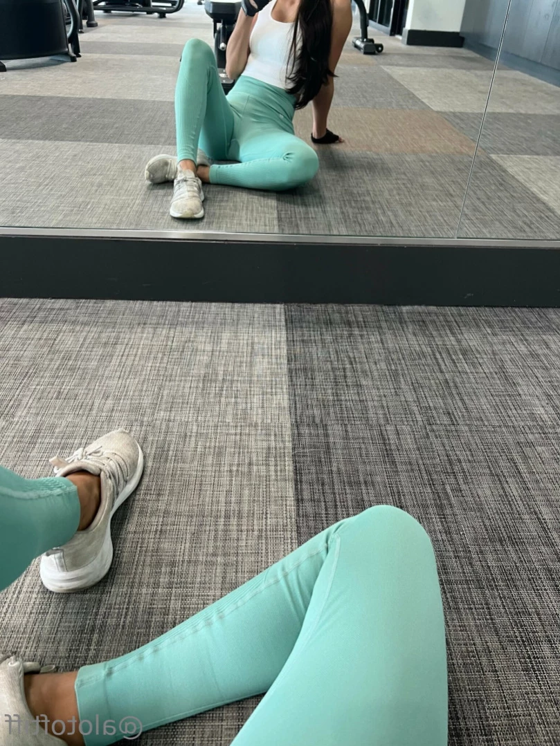 t i f f a n y [ alotoftiff ] Onlyfans leaked photo 13727525 on Hotleaks.tv