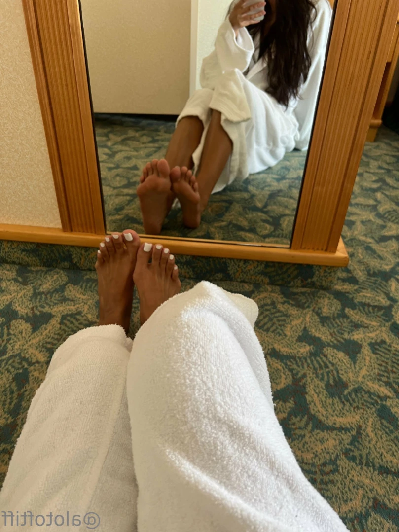 t i f f a n y [ alotoftiff ] Onlyfans leaked photo 13823914 on Hotleaks.tv