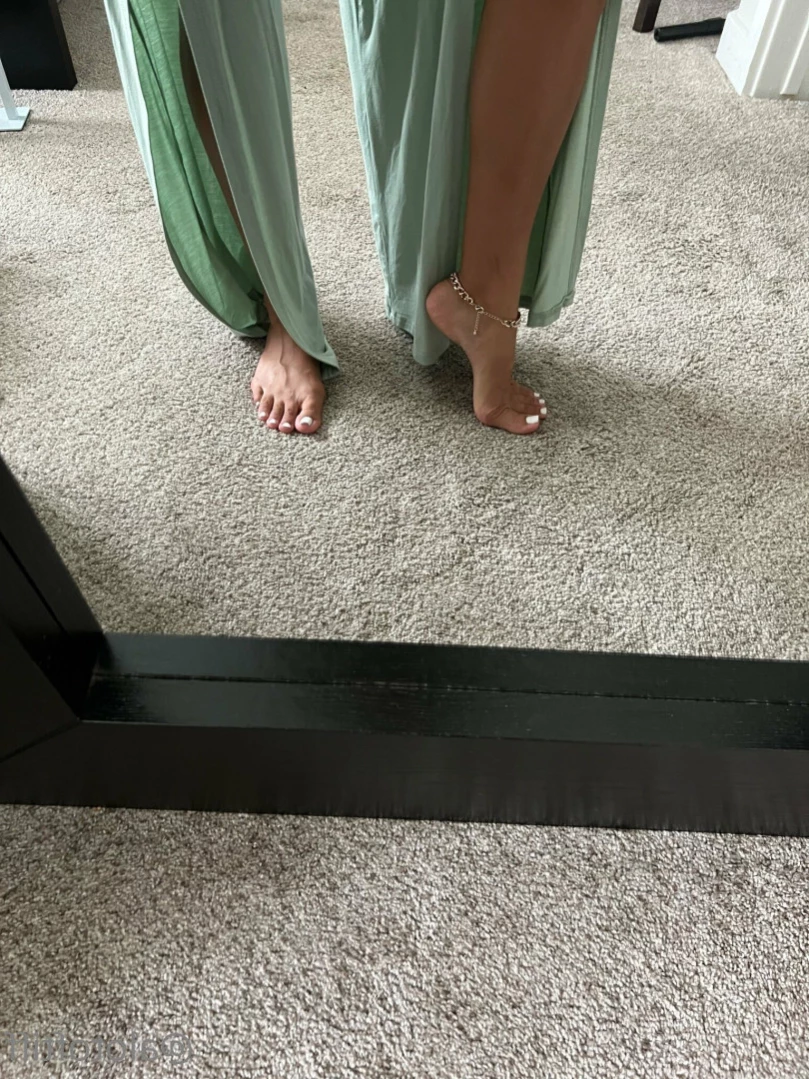 t i f f a n y [ alotoftiff ] Onlyfans leaked photo 13972921 on Hotleaks.tv