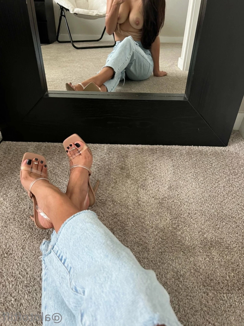t i f f a n y [ alotoftiff ] Onlyfans leaked photo 14222694 on Hotleaks.tv
