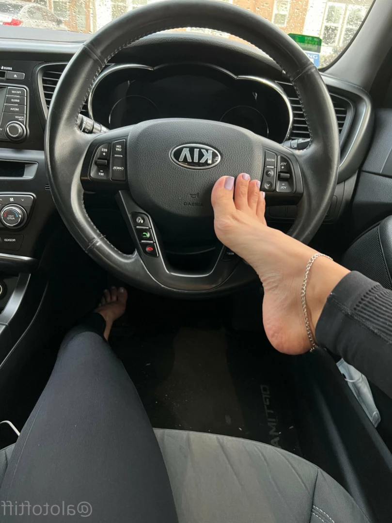 t i f f a n y [ alotoftiff ] Onlyfans leaked photo 14323098 on Hotleaks.tv