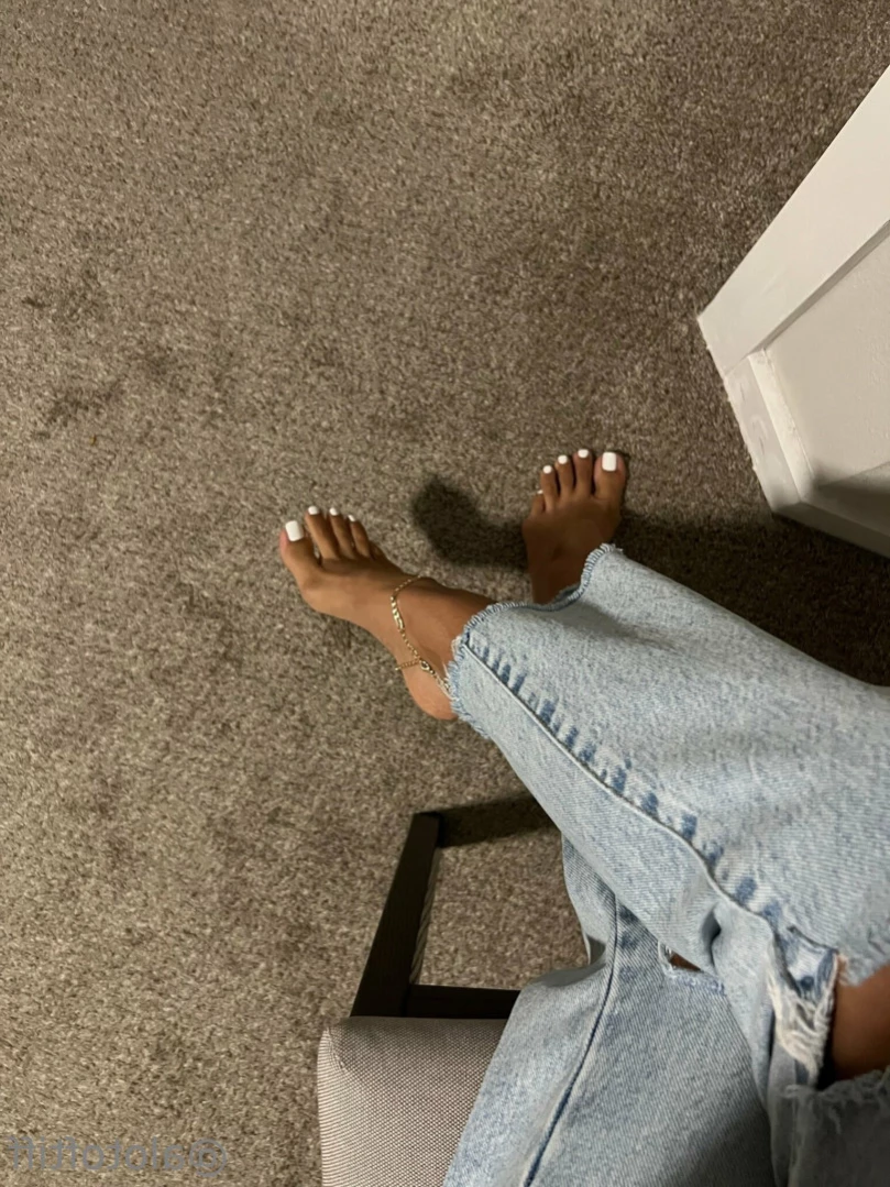 t i f f a n y [ alotoftiff ] Onlyfans leaked photo 14391608 on Hotleaks.tv