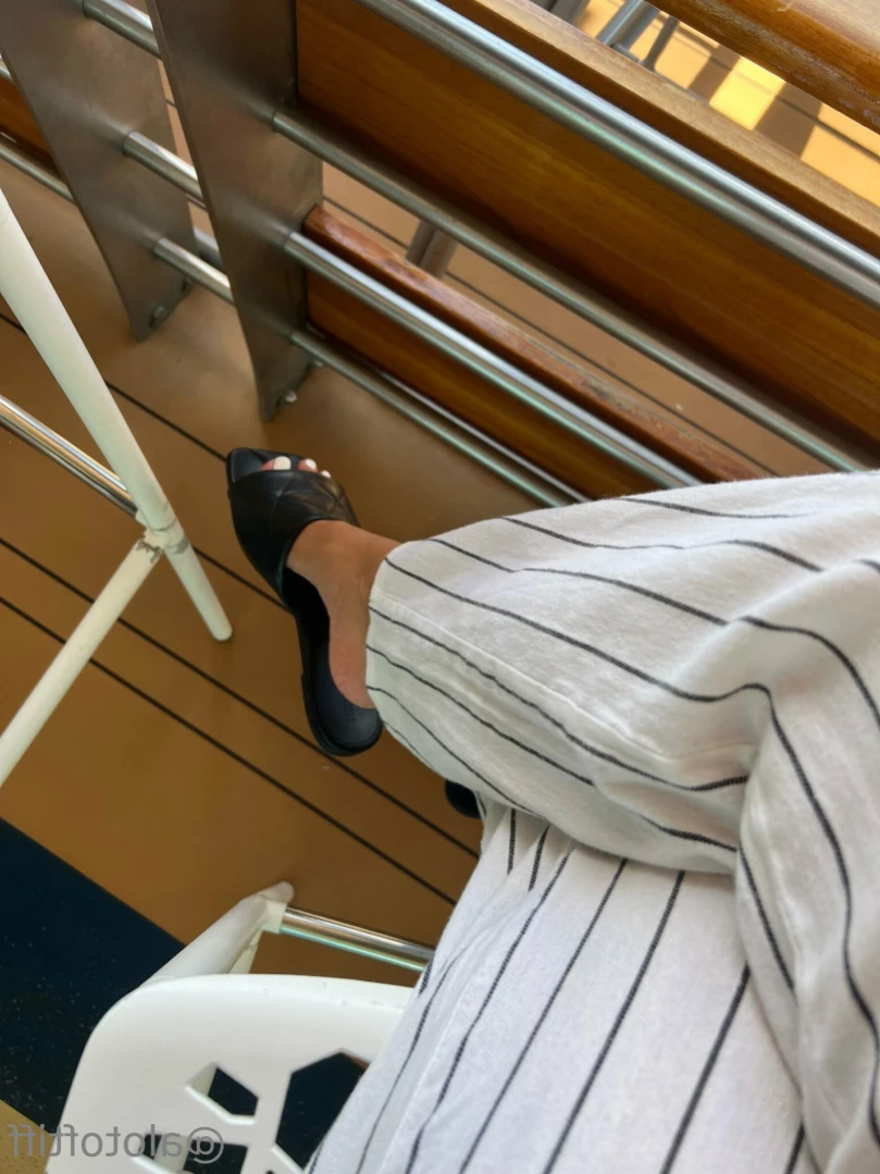 t i f f a n y [ alotoftiff ] Onlyfans leaked photo 14431933 on Hotleaks.tv