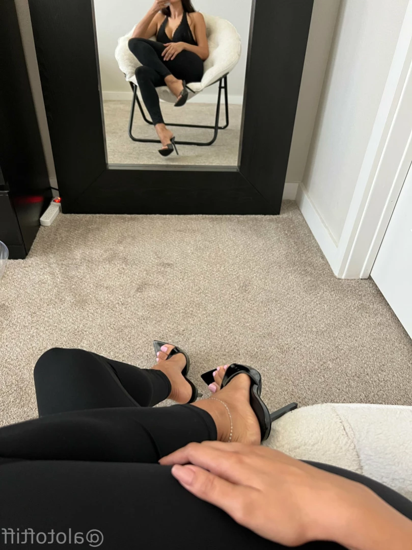 t i f f a n y [ alotoftiff ] Onlyfans leaked photo 14670414 on Hotleaks.tv