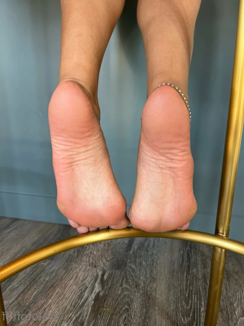 t i f f a n y [ alotoftiff ] Onlyfans leaked photo 14690466 on Hotleaks.tv