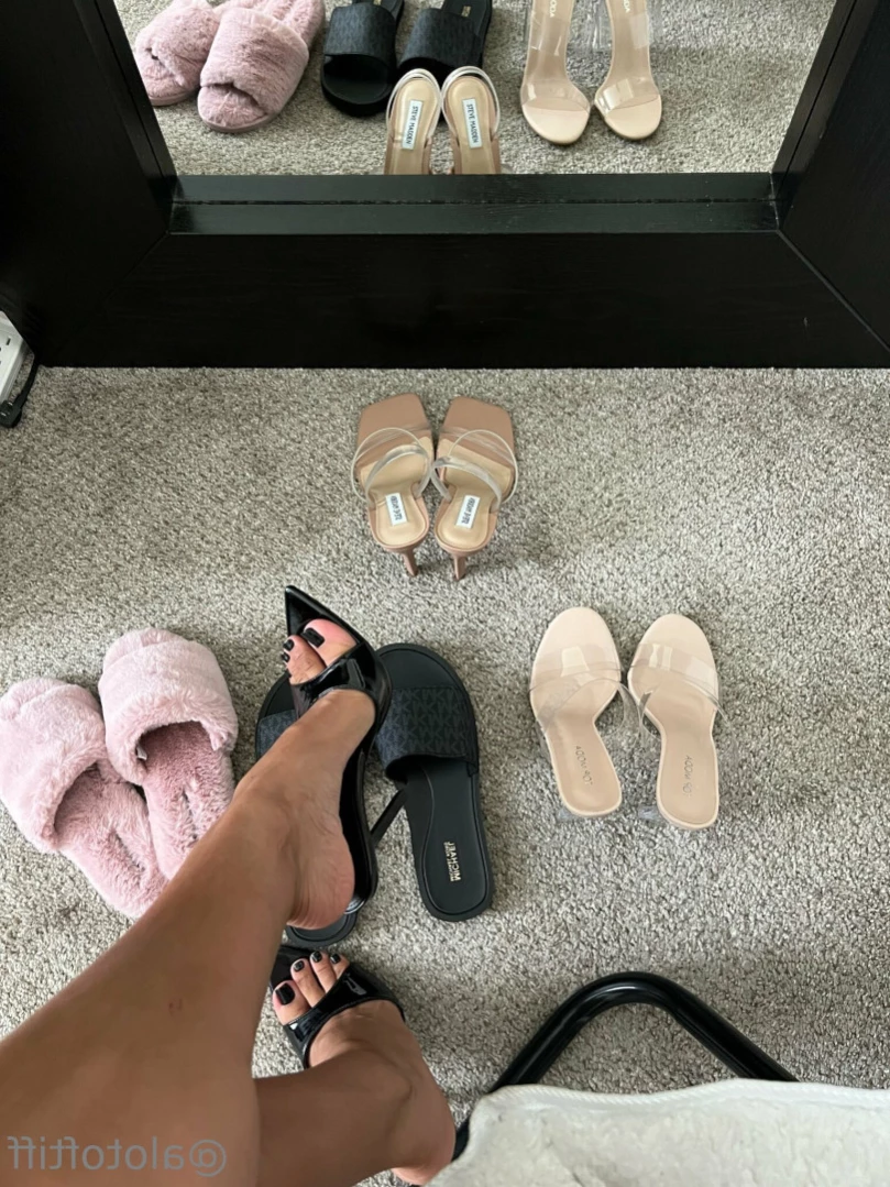 t i f f a n y [ alotoftiff ] Onlyfans leaked photo 15301794 on Hotleaks.tv