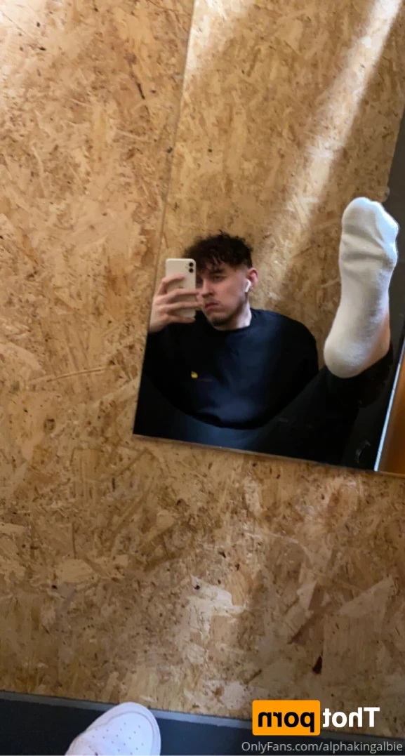 Findom Albert 6’4 [ alphakingalbie ] Onlyfans leaked photo 16380306 on Hotleaks.tv