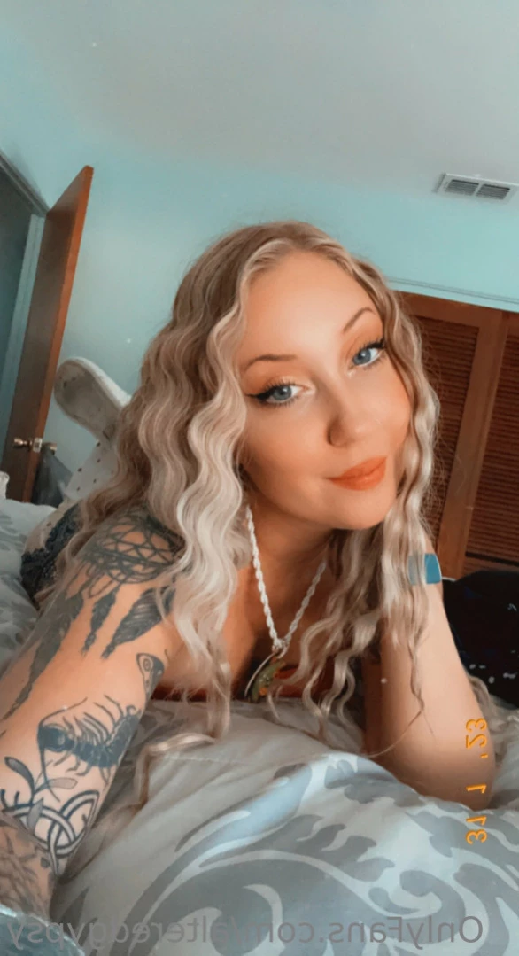 Sara [ alteredgypsy ] Onlyfans leaked photo 12299934 on Hotleaks.tv