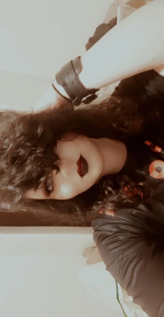 amy.insanity Onlyfans leaked photo 13906174 on Hotleaks.tv