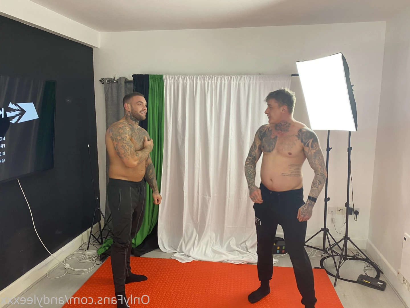 AndyLeeXXX-OFFICIAL! [ andyleexxx ] Onlyfans leaked photo 11778567 on Hotleaks.tv