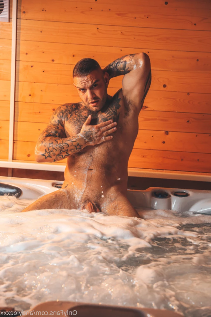 AndyLeeXXX-OFFICIAL! [ andyleexxx ] Onlyfans leaked photo 13900855 on Hotleaks.tv