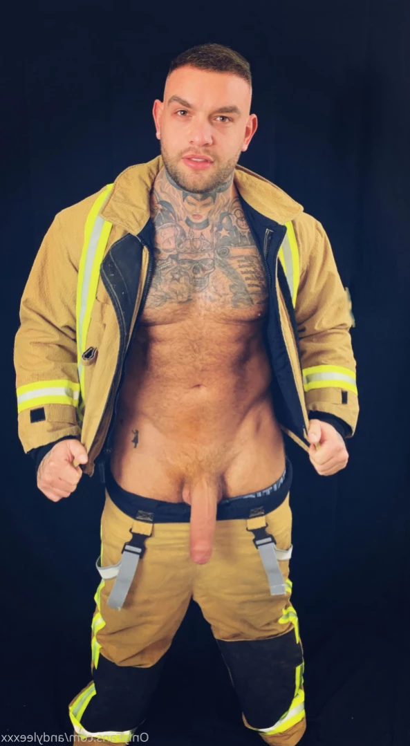 AndyLeeXXX-OFFICIAL! [ andyleexxx ] Onlyfans leaked photo 15078804 on Hotleaks.tv