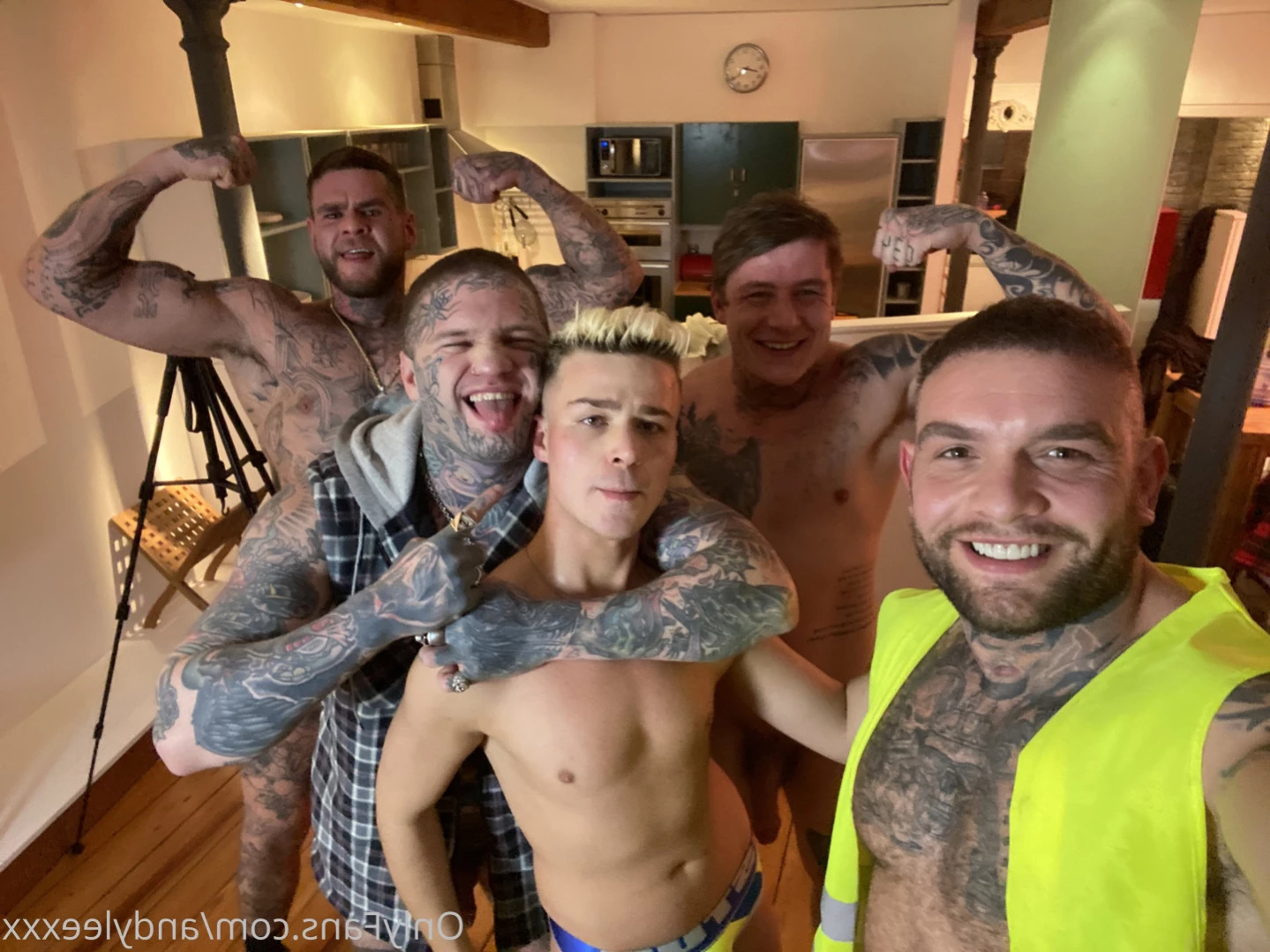 AndyLeeXXX-OFFICIAL! [ andyleexxx ] Onlyfans leaked photo 15206451 on Hotleaks.tv