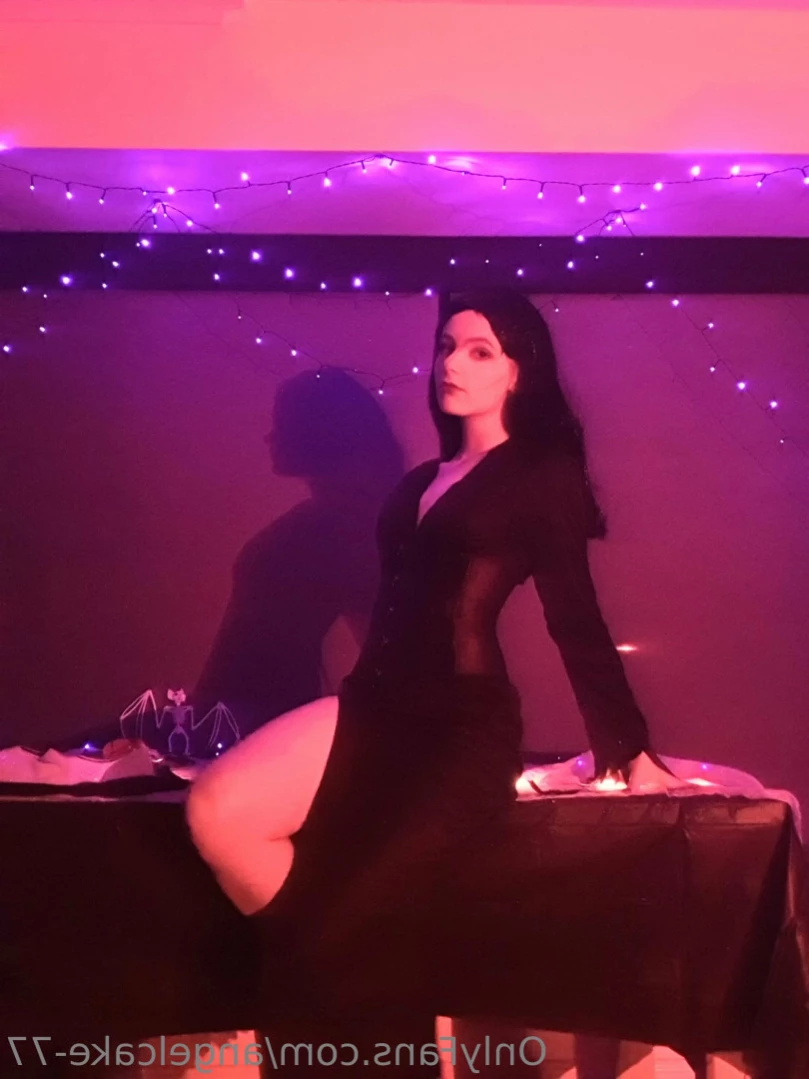 Hollie [ angelcake-77 ] Onlyfans leaked photo 11765776 on Hotleaks.tv