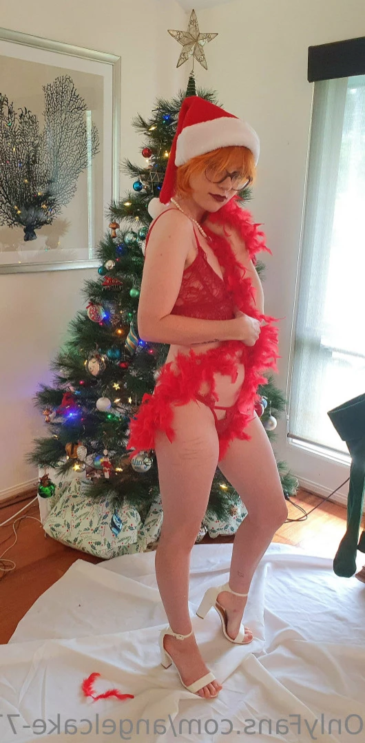 Hollie [ angelcake-77 ] Onlyfans leaked photo 11770090 on Hotleaks.tv