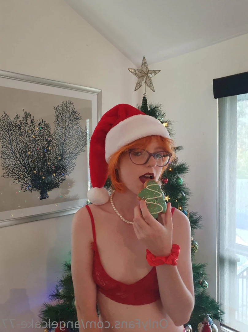 Hollie [ angelcake-77 ] Onlyfans leaked photo 12694976 on Hotleaks.tv