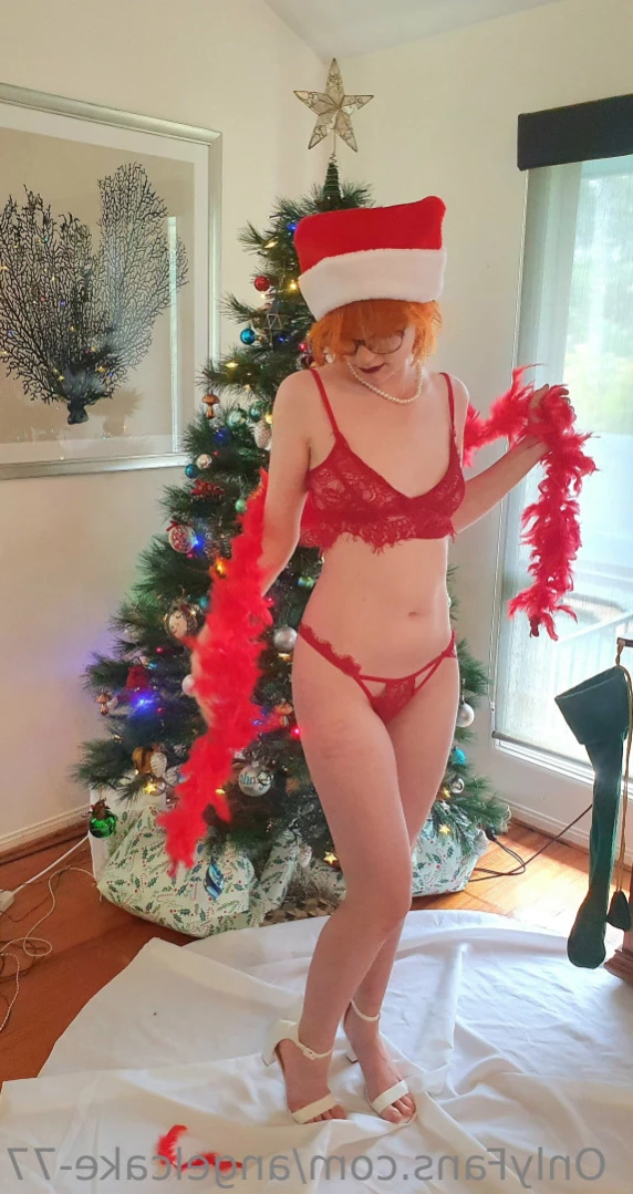 Hollie [ angelcake-77 ] Onlyfans leaked photo 16039751 on Hotleaks.tv
