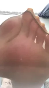 18376089
