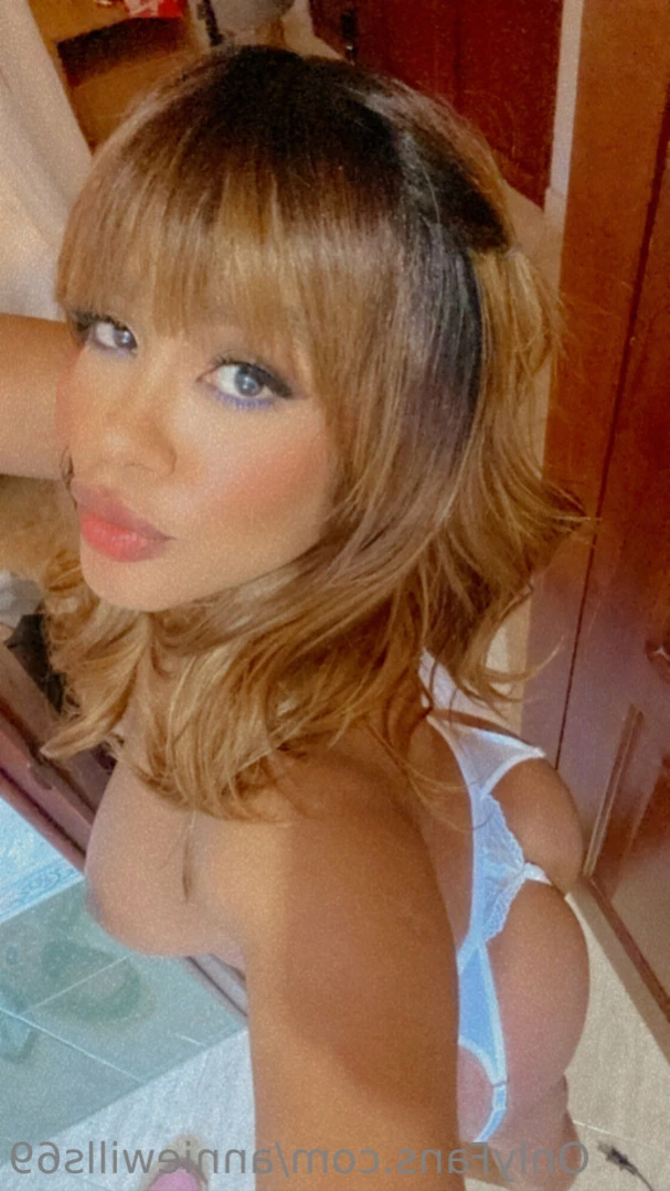 Annie Wills 💎 Barely above 18 [ anniewills69 ] Onlyfans leaked photo 11648408 on Hotleaks.tv