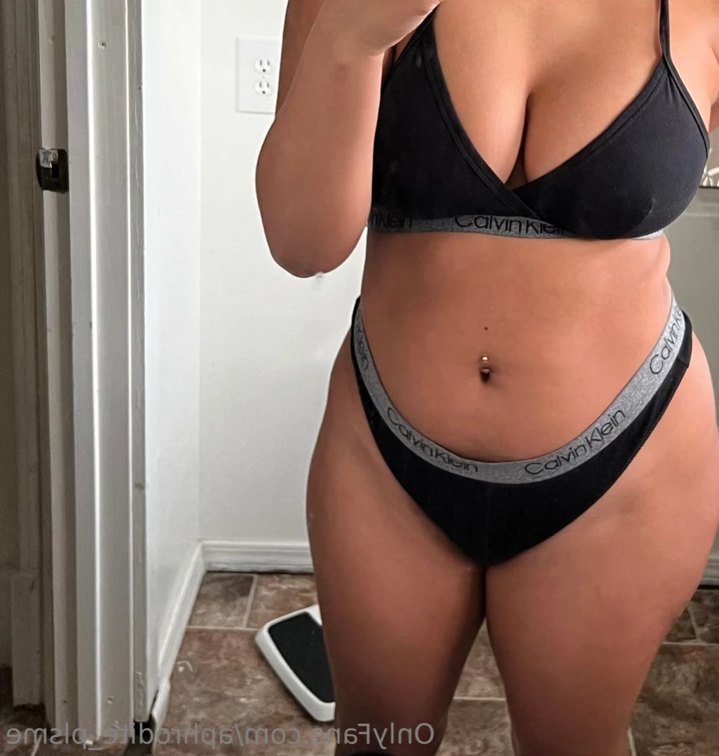 Aphrodite [ aphrodite_plsme ] Onlyfans leaked photo 11655875 on Hotleaks.tv