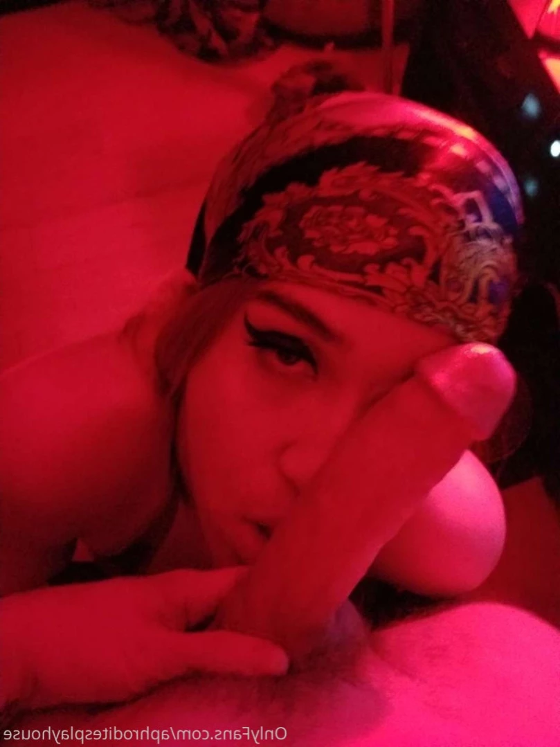 Beelzebarbie [ aphroditesplayhouse ] Onlyfans leaked photo 16238797 on Hotleaks.tv