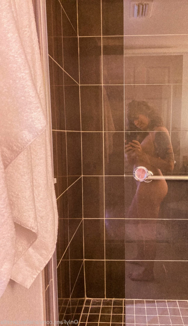 Arielle Scarcella [ ariellescarcella ] Onlyfans leaked photo 11686065 on Hotleaks.tv
