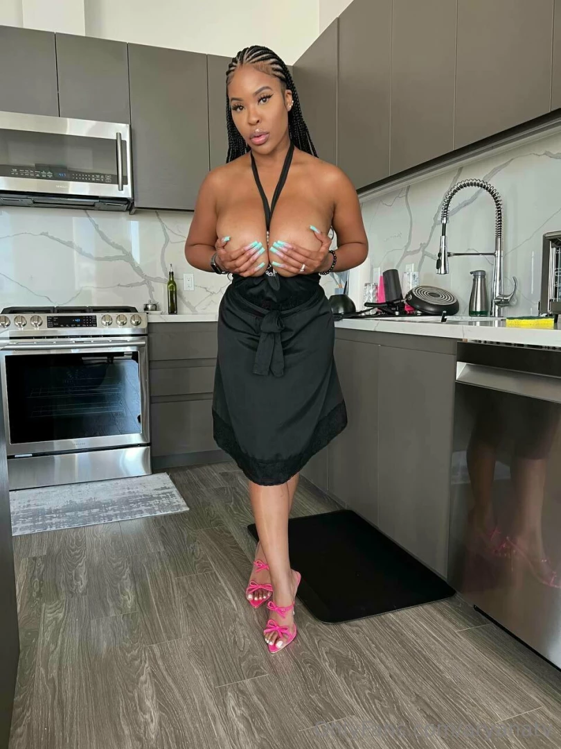 💋𝐆𝐎𝐃𝐃𝐄𝐒𝐒 𝐀𝐑𝐘𝐀𝐍𝐀💋 [ aryanatv ] Onlyfans leaked photo 18438911 on Hotleaks.tv