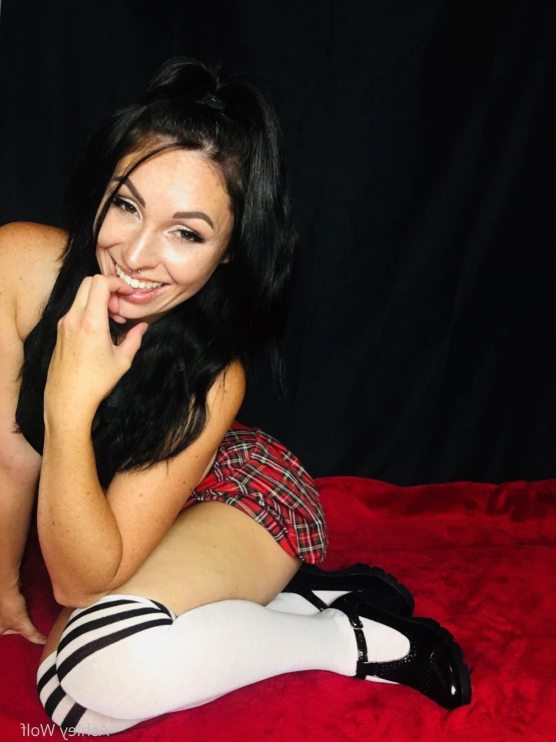 Ashley Wolf [ ash_wolf_ ] Onlyfans leaked photo 12535524 on Hotleaks.tv