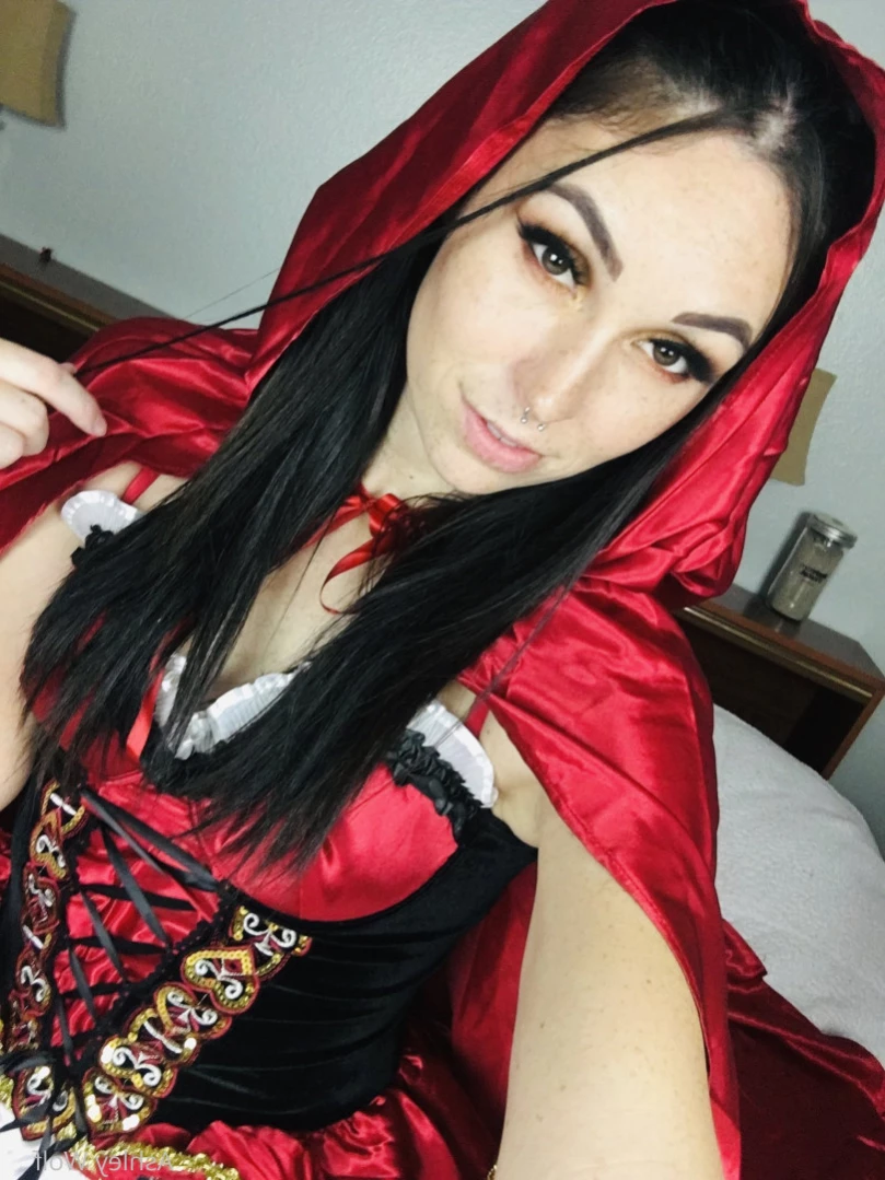 Ashley Wolf [ ash_wolf_ ] Onlyfans leaked photo 14728436 on Hotleaks.tv