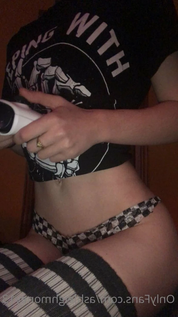 ❄️Ashleigh❄️ [ ashleighmoney13 ] Onlyfans leaked photo 11682885 on Hotleaks.tv