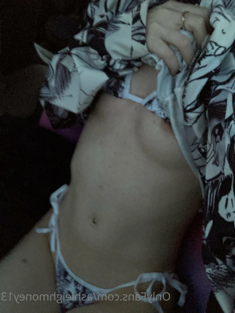 ❄️Ashleigh❄️ [ ashleighmoney13 ] Onlyfans leaked photo 13734777 on Hotleaks.tv