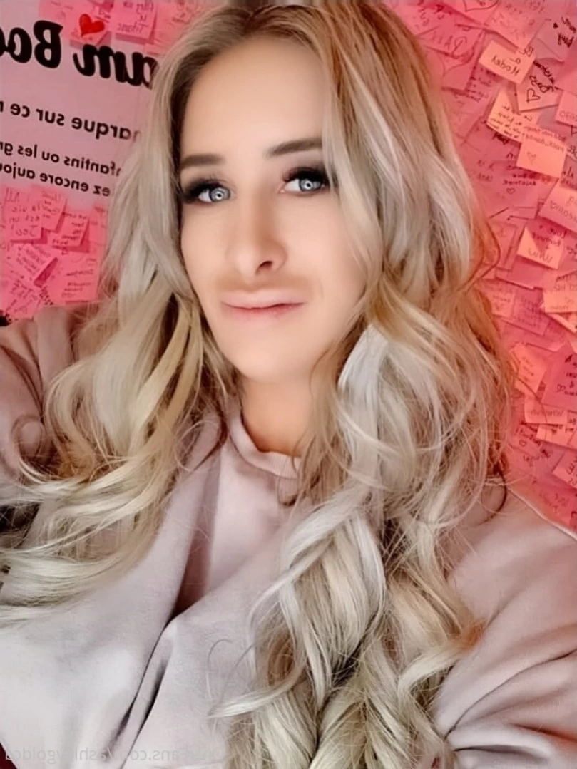 Ashley Gold [ ashleygoldca ] Onlyfans leaked photo 10981835 on Hotleaks.tv