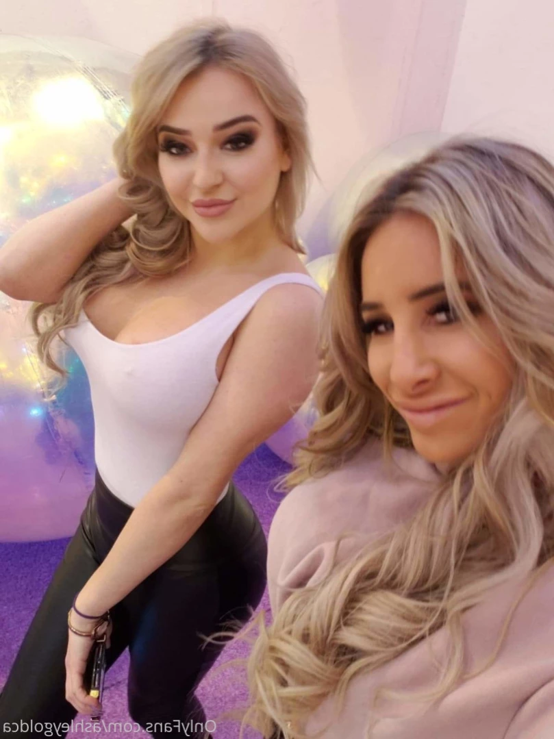 Ashley Gold [ ashleygoldca ] Onlyfans leaked photo 11675068 on Hotleaks.tv