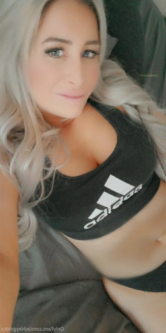 Ashley Gold [ ashleygoldca ] Onlyfans leaked photo 11681659 on Hotleaks.tv