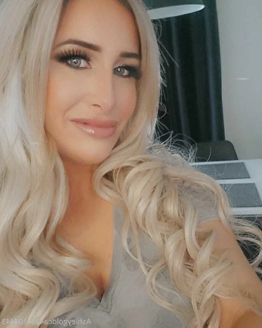 Ashley Gold [ ashleygoldca ] Onlyfans leaked photo 11682053 on Hotleaks.tv