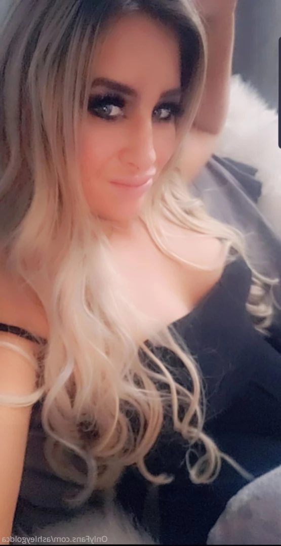 Ashley Gold [ ashleygoldca ] Onlyfans leaked photo 13904629 on Hotleaks.tv