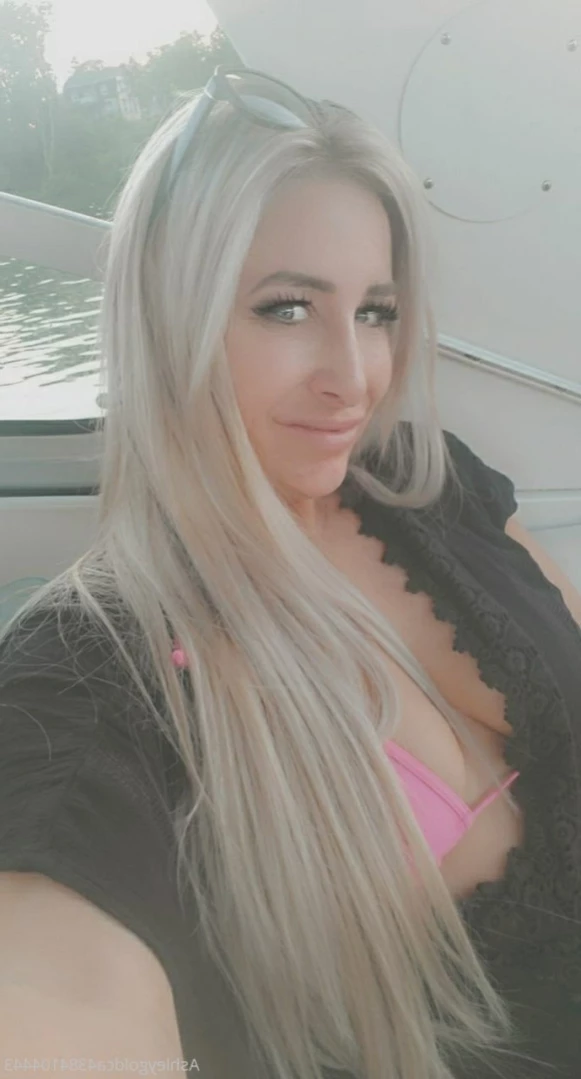 Ashley Gold [ ashleygoldca ] Onlyfans leaked photo 15351020 on Hotleaks.tv