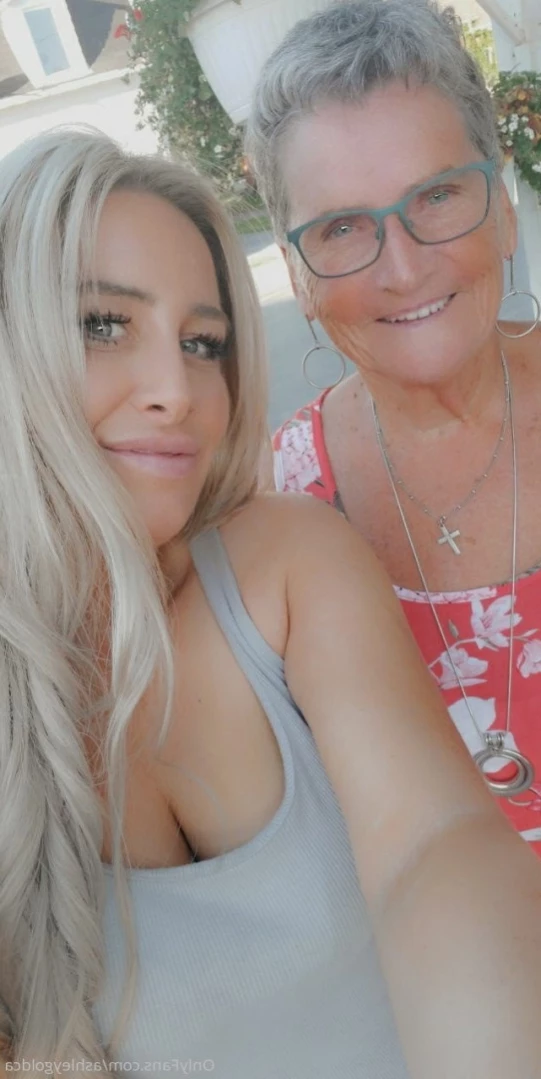 Ashley Gold [ ashleygoldca ] Onlyfans leaked photo 15595233 on Hotleaks.tv