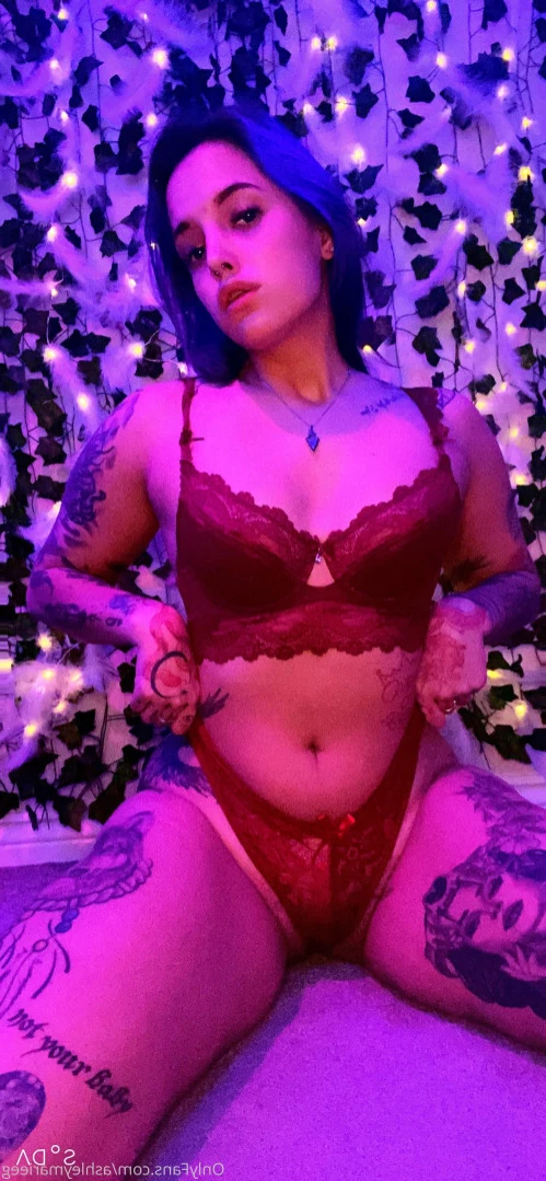 AshleyMarie 🇬🇧🇨🇾 [ ashleymarieeg ] Onlyfans leaked photo 11674856 on Hotleaks.tv