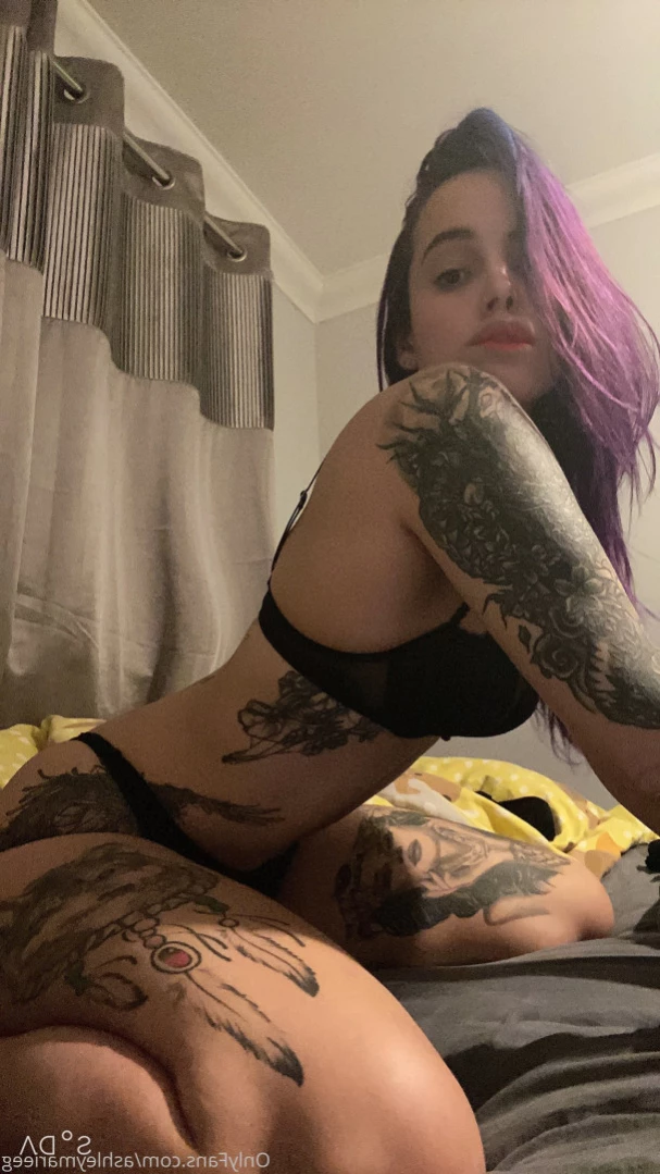 AshleyMarie 🇬🇧🇨🇾 [ ashleymarieeg ] Onlyfans leaked photo 13644332 on Hotleaks.tv