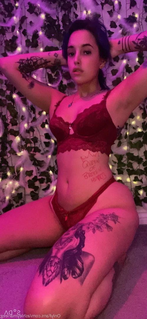 AshleyMarie 🇬🇧🇨🇾 [ ashleymarieeg ] Onlyfans leaked photo 14586415 on Hotleaks.tv