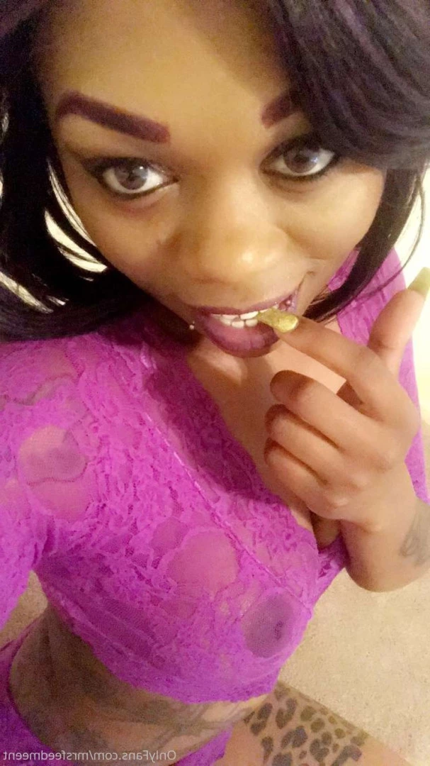 FREAKIEST EBONY CYBER GIRL ONLINE 🍆😝 [ mrsfeedmeent ] Onlyfans leaked photo 6190247 on Hotleaks.tv